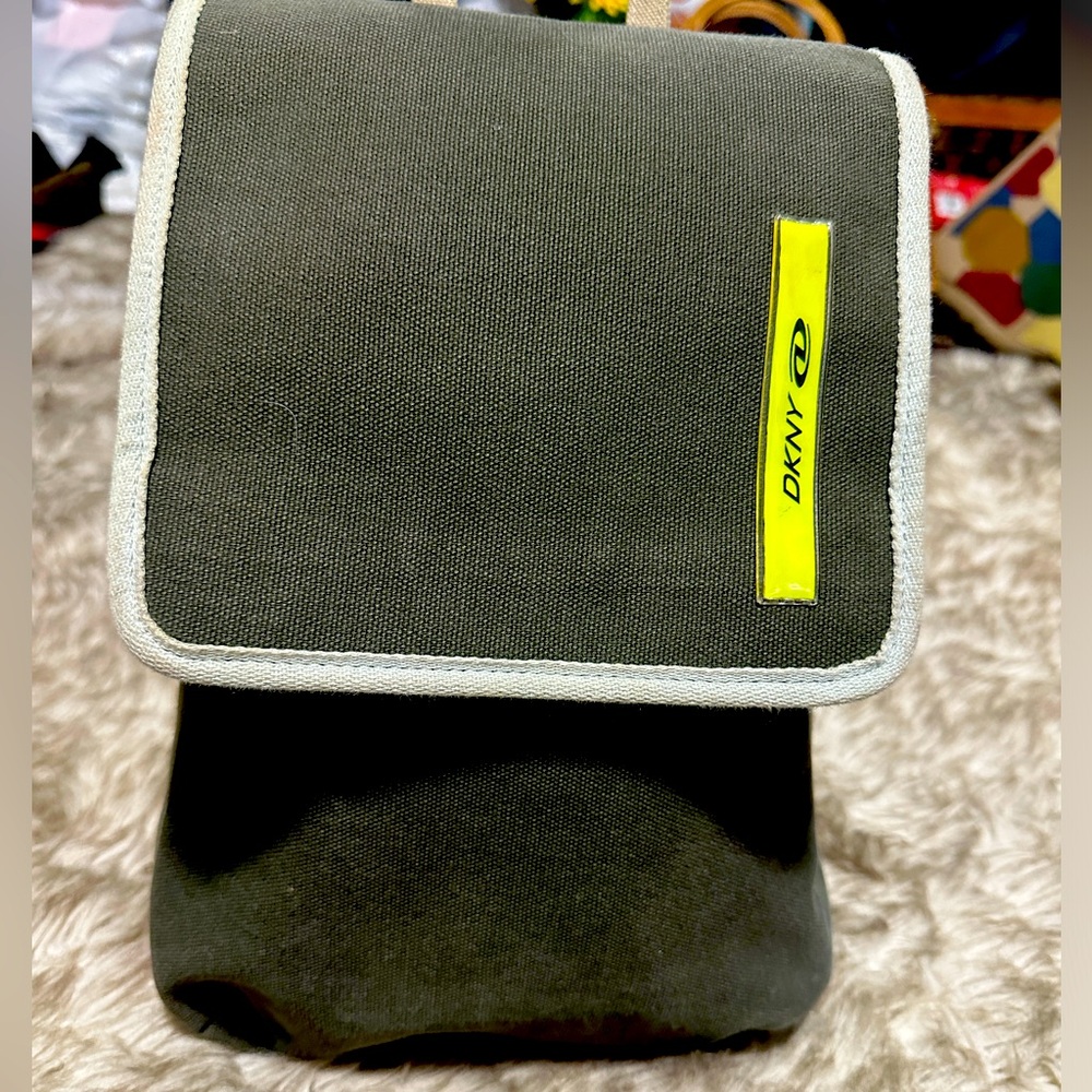 The Cutest Vintage DKNY sports back pack